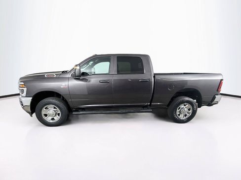 Used 2025 RAM 2500 Tradesman AWD/4WD image 2