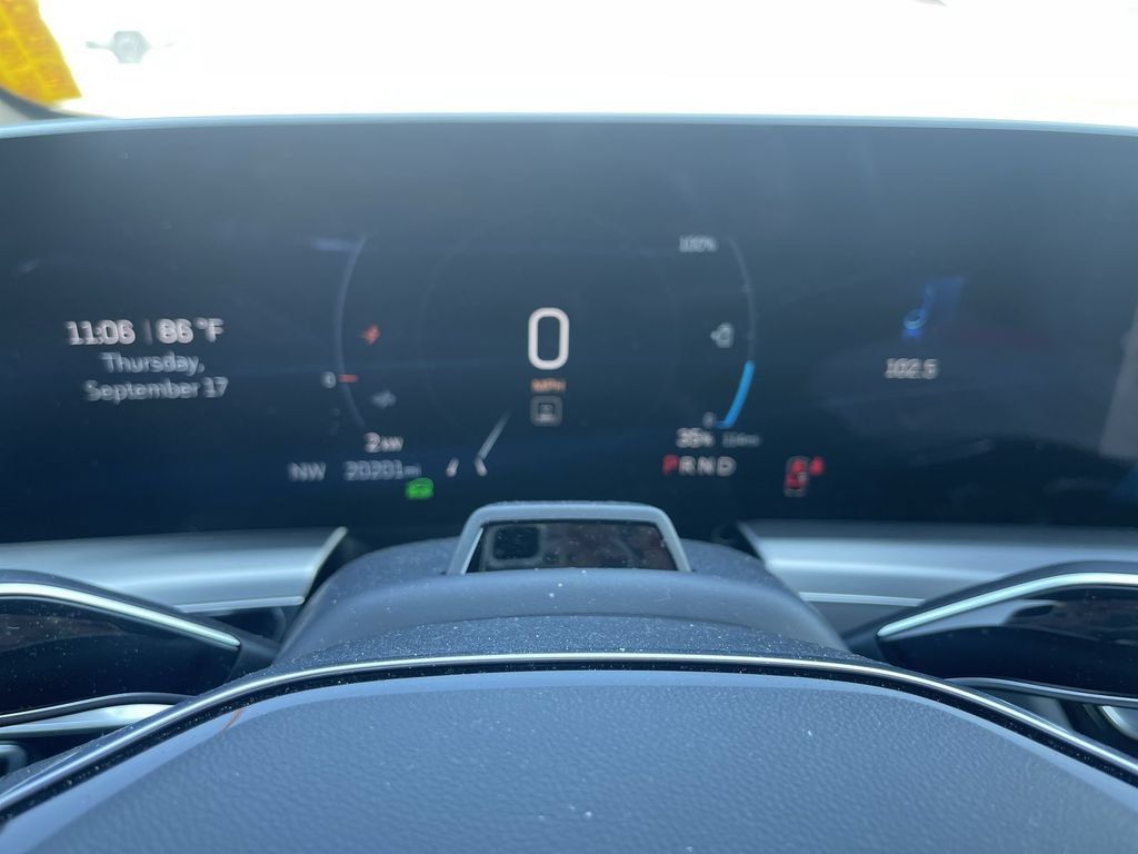 Certified 2024 Cadillac Lyriq Luxury AWD/4WD image 13