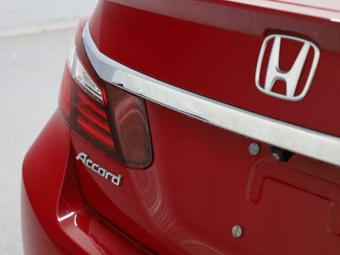 Used 2016 Honda Accord Sport image 8