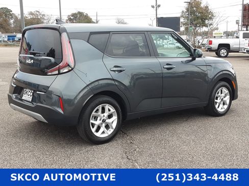 Used 2024 Kia Soul LX w/ Option Group 015 image 5