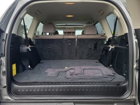 Used 2023 Lexus GX 460 Premium w/ Premium Package AWD/4WD image 30