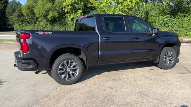Used 2023 Chevrolet Silverado 1500 RST w/ Protection Package AWD/4WD image 2