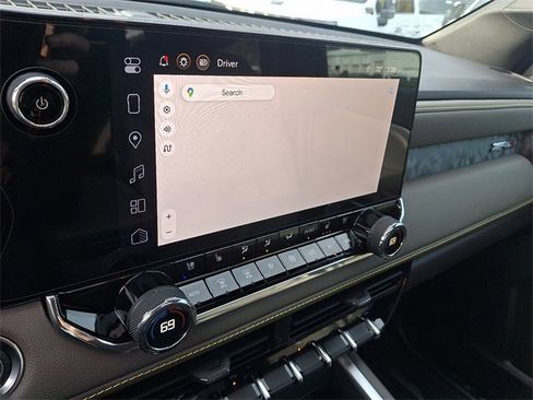 Certified 2025 Chevrolet Colorado ZR2 w/ Technology Package image 19