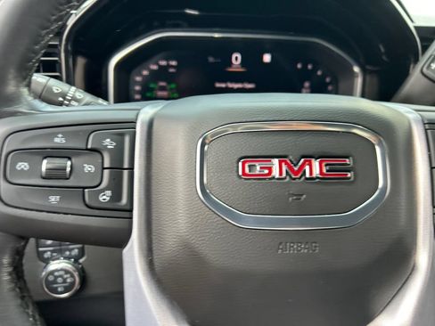 Used 2022 GMC Sierra 1500 SLT AWD/4WD image 22