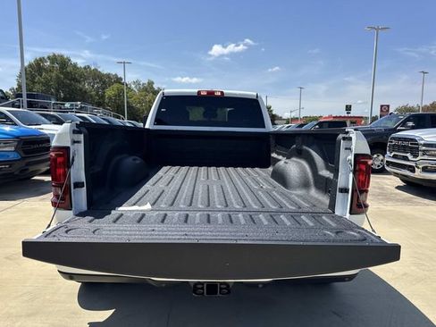 New 2027 RAM 3500 Big Horn AWD/4WD image 10
