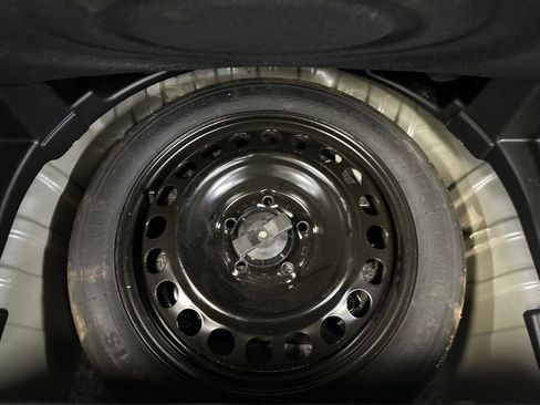 Certified 2023 GMC Terrain SLE image 24