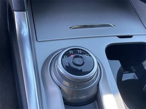 Certified 2022 Ford Explorer XLT w/ Equipment Group 202A image 18