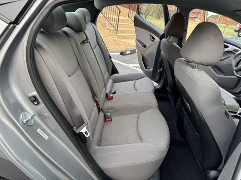 Used 2015 Hyundai Elantra SE w/ Option Group 02 image 23