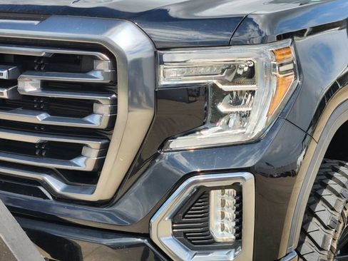 Used 2020 GMC Sierra 1500 AT4 w/ AT4 Premium Package AWD/4WD image 8