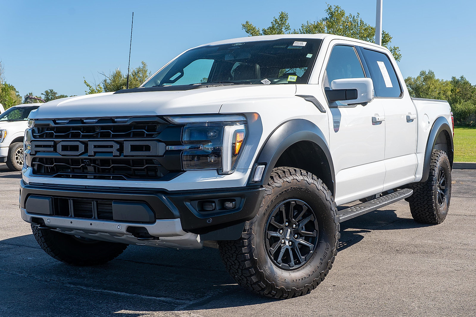 Used 2026 Ford F150 Raptor AWD/4WD image 1