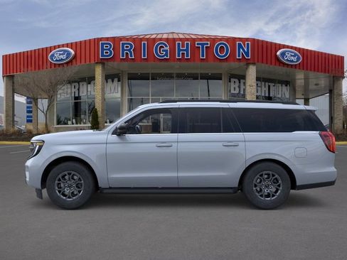 Used 2026 Ford Expedition Max Active AWD/4WD image 2
