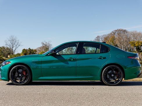 New 2025 Alfa Romeo Giulia w/ Veloce Package Rwd image 6