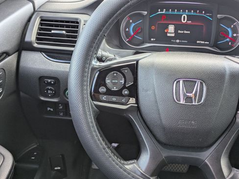 Used 2022 Honda Pilot Touring image 24