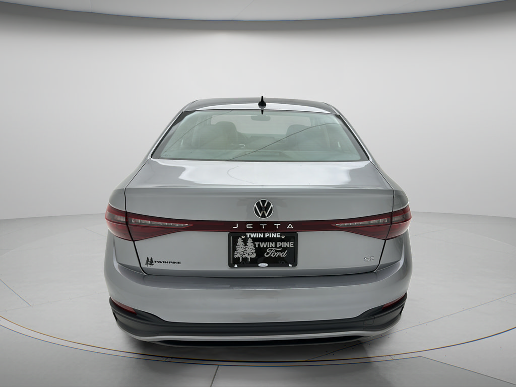 Used 2025 Volkswagen Jetta SE FWD image 7
