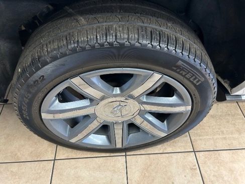 Used 2016 Cadillac Escalade ESV Premium image 23