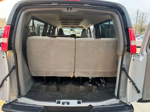 Used 2017 Chevrolet Express 3500 LT w/ LT Preferred Equipment Group image 27