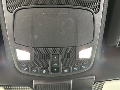 Used 2019 Ford F150 Lariat w/ Equipment Group 502A Luxury image 36