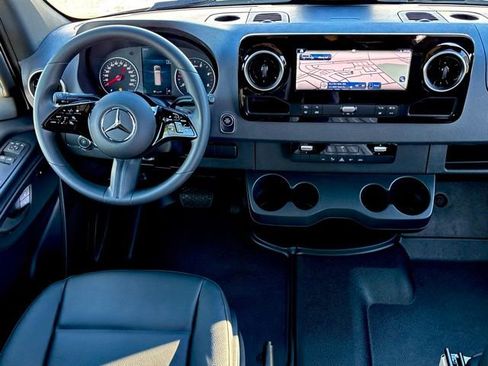 New 2026 Mercedes-Benz Sprinter 2500 image 25