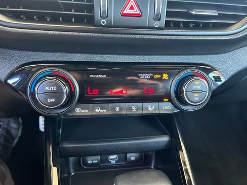 Certified 2022 Kia Forte GT-Line FWD image 53