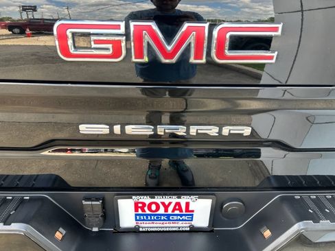 Used 2025 GMC Sierra 1500 AT4 w/ AT4 Premium Package AWD/4WD image 31