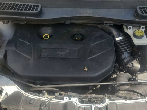 Used 2018 Ford Escape Titanium AWD/4WD image 34