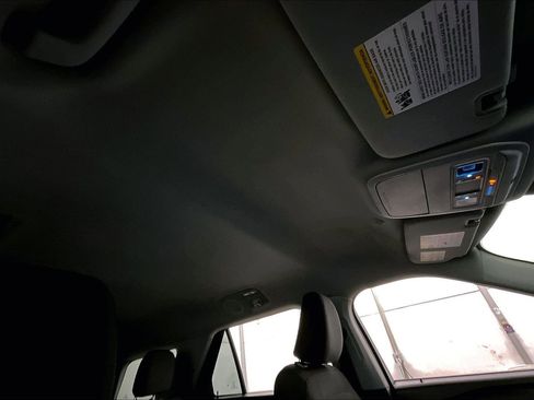 Used 2022 Ford Explorer XLT image 22