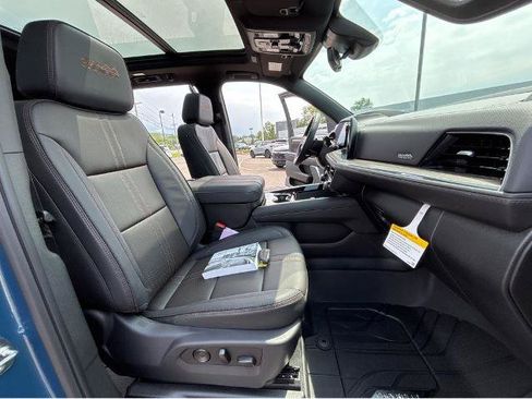 New 2026 Chevrolet Tahoe High Country AWD/4WD image 6
