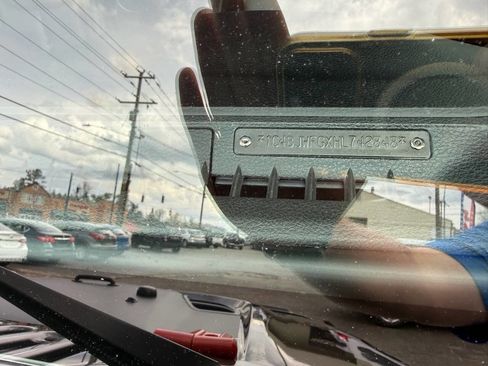 Used 2017 Jeep Wrangler Unlimited Rubicon image 16