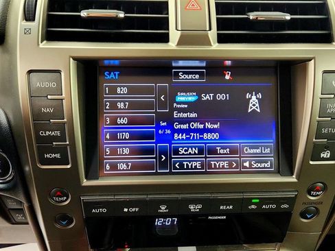 Used 2020 Lexus GX 460 Premium w/ Premium Package AWD/4WD image 19