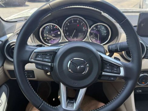 Used 2025 MAZDA MX-5 Miata RF Grand Touring RWD image 23