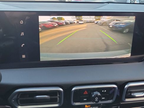 New 2026 Nissan Sentra SV w/ Floor Mat Package FWD image 8