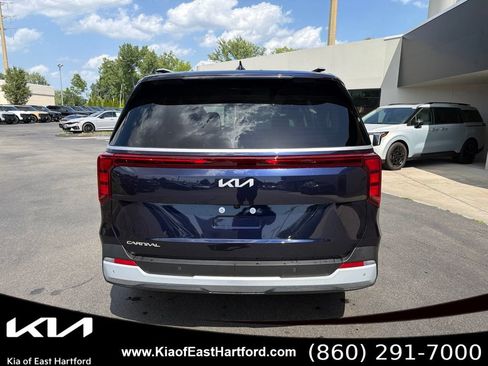 New 2026 Kia Carnival EX FWD image 9
