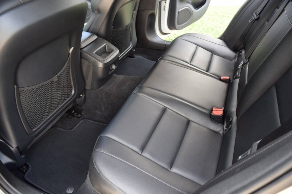 Used 2019 Volvo S60 T5 Momentum w/ Multimedia Package FWD image 47