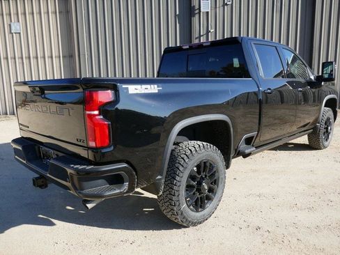 New 2026 Chevrolet Silverado 2500 LTZ w/ LTZ Plus Package image 6