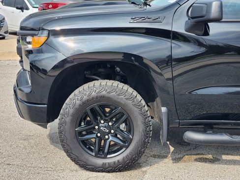 Used 2025 Chevrolet Silverado 1500 Custom Trail Boss w/ Midnight Edition AWD/4WD image 5