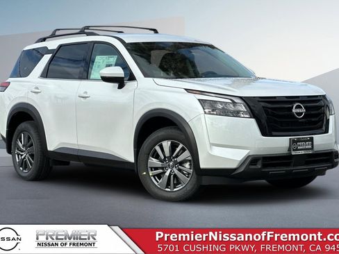 New 2025 Nissan Pathfinder SV w/ Black Appearance Package image 1