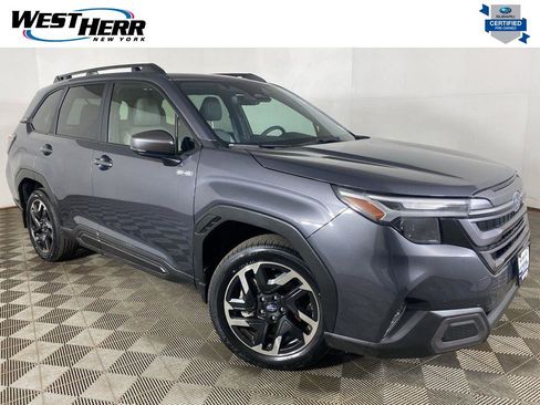 Used 2025 Subaru Forester Limited AWD/4WD image 1