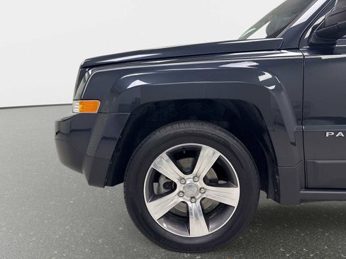 Used 2016 Jeep Patriot High Altitude FWD image 17