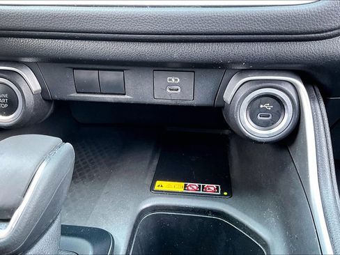 Used 2024 Toyota Grand Highlander FWD image 15