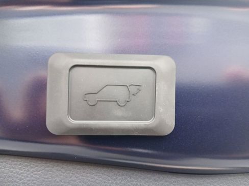 New 2025 Toyota RAV4 SE image 11