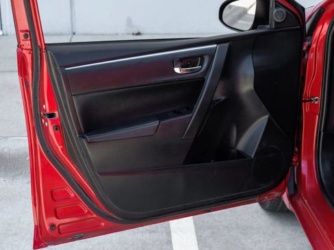 Used 2016 Toyota Corolla S FWD image 39