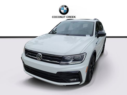 Used 2021 Volkswagen Tiguan SE R-Line FWD image 2