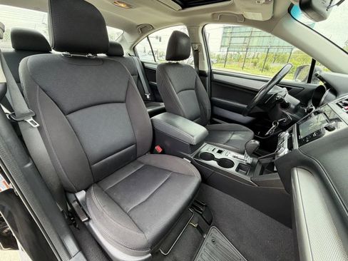 Used 2016 Subaru Legacy 2.5i Premium AWD/4WD image 14