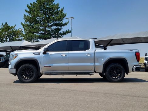 Used 2021 GMC Sierra 1500 Elevation w/ X31 Off-Road Package AWD/4WD image 4