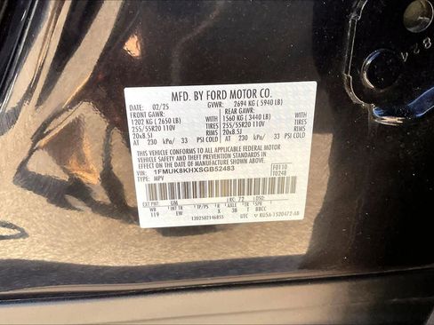 Used 2025 Ford Explorer ST-Line image 34