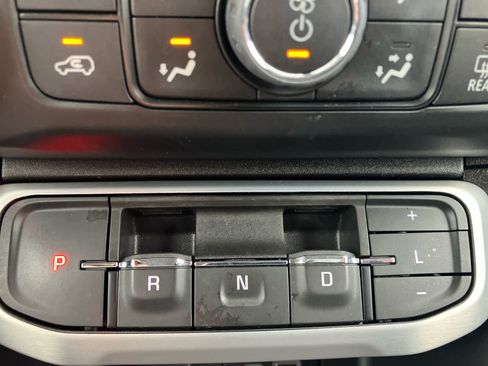 Used 2022 GMC Acadia SLE w/ Driver Convenience Package image 25