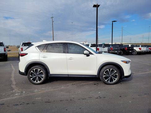 Used 2022 MAZDA CX-5 AWD 2.5 S w/ Premium Package image 2