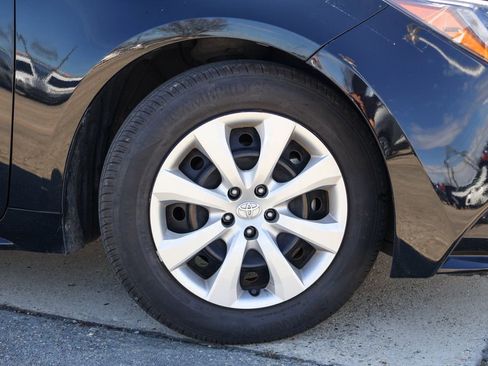 Used 2024 Toyota Corolla LE image 25