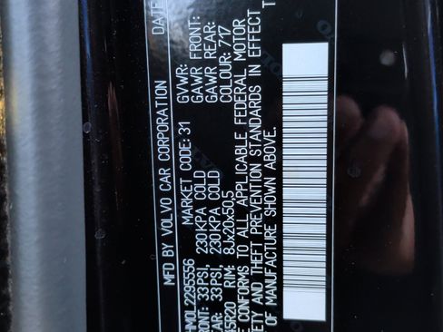 Used 2020 Volvo XC40 T4 R-Design image 38