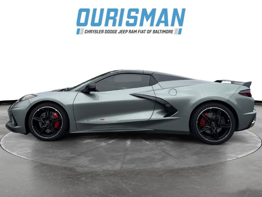 Used 2022 Chevrolet Corvette Stingray Premium Conv w/ Z51 Performance Package RWD image 3